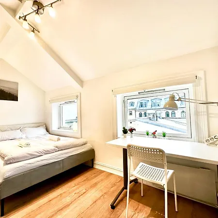 Fantastic Location By S & Karl Johan