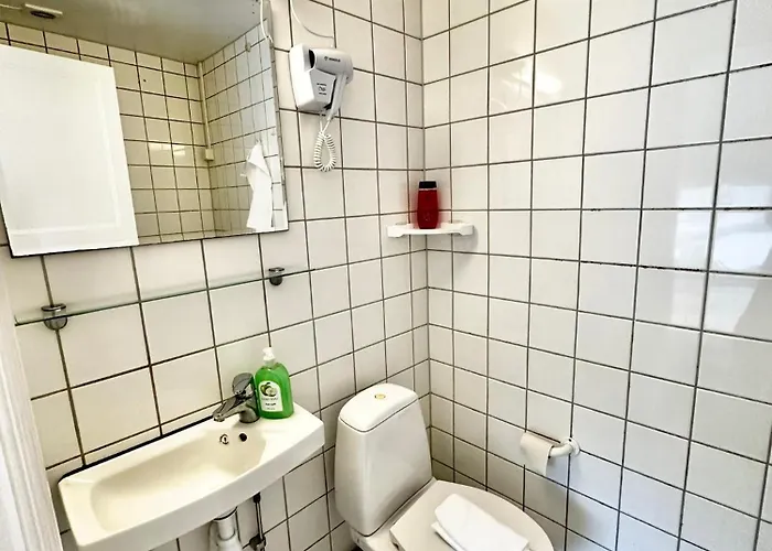 Fantastic Location By S & Karl Johan *