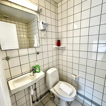 Fantastic Location By S & Karl Johan *